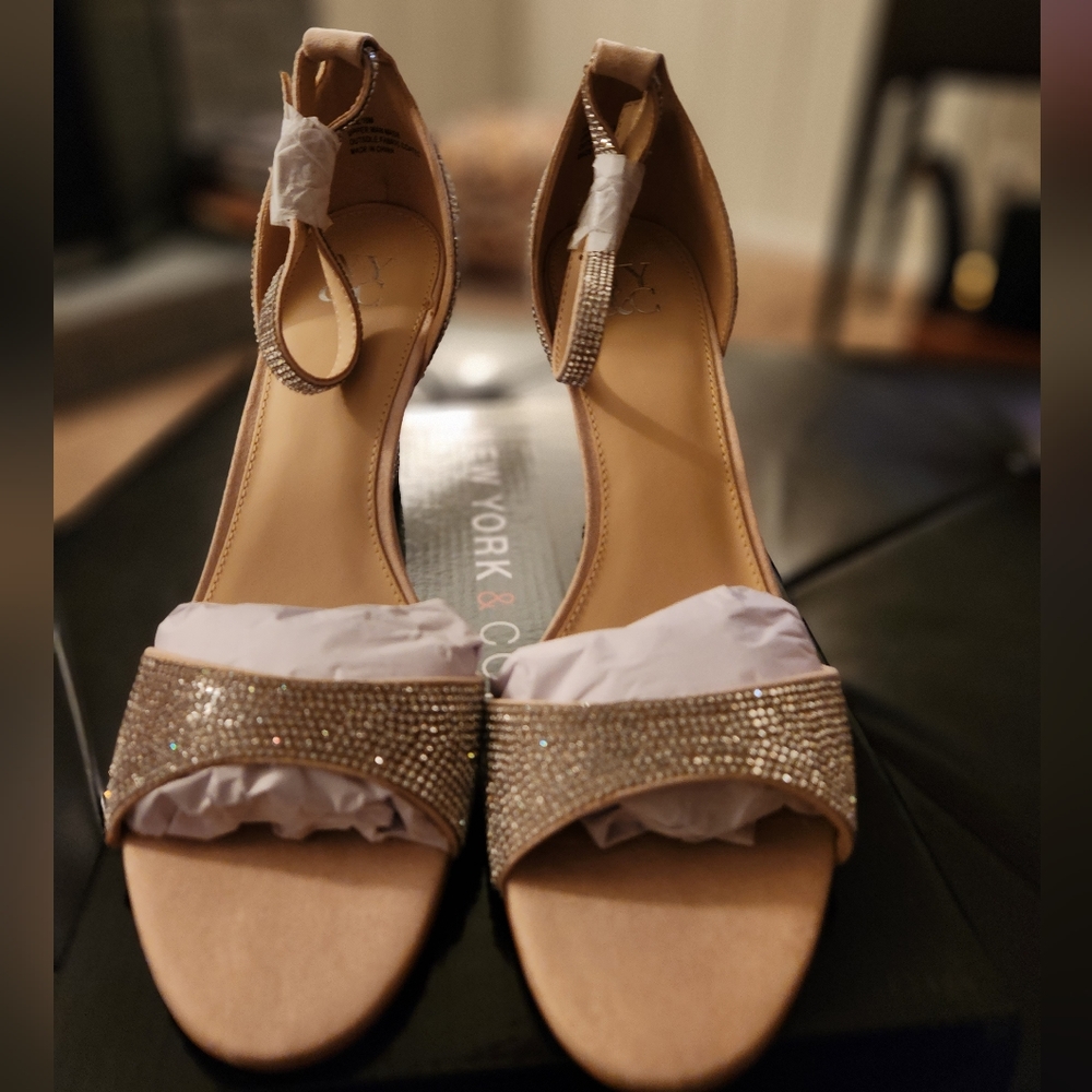 NY&Co Rhinestone Heels NWT Sz 10